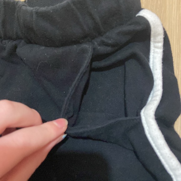 Old Navy comfy cotton shorts. Brand new with pockets - Picture 5 of 6